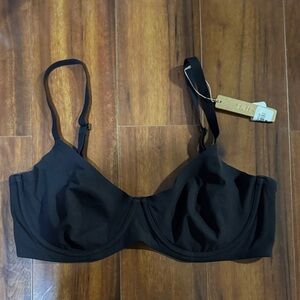 SKIMS Classic Black Bra unlined